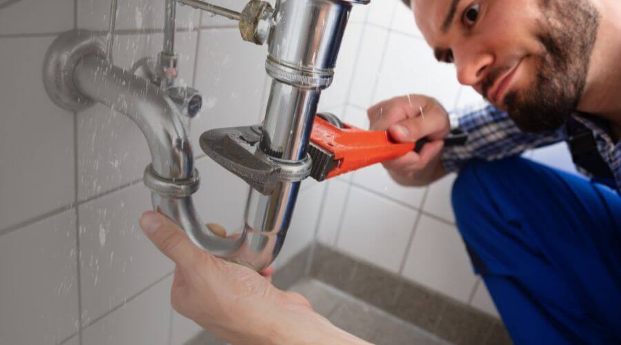 Professional same day plumber services in Perry, MI